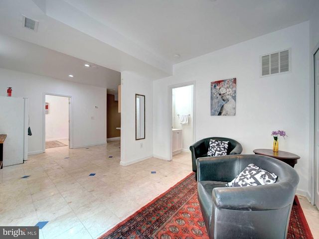 9205 FOREST GREENS DR, Lorton, VA 22079