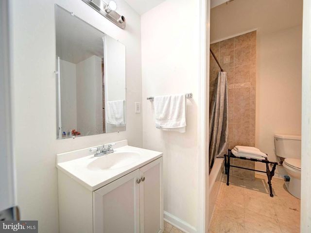 9205 FOREST GREENS DR, Lorton, VA 22079