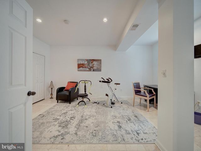 9205 FOREST GREENS DR, Lorton, VA 22079