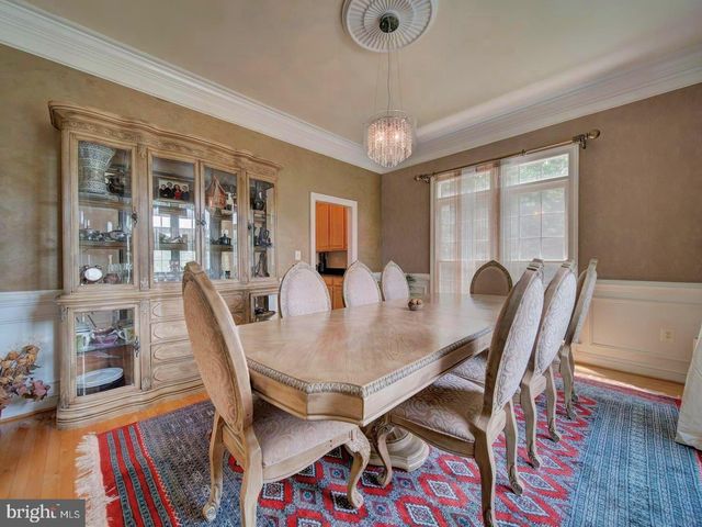 9205 FOREST GREENS DR, Lorton, VA 22079