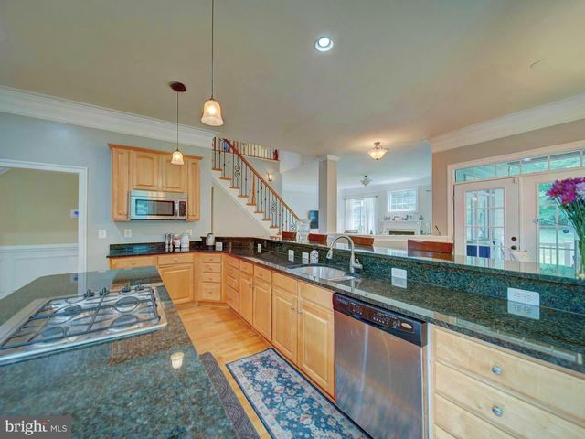 9205 FOREST GREENS DR, Lorton, VA 22079