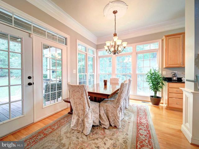 9205 FOREST GREENS DR, Lorton, VA 22079