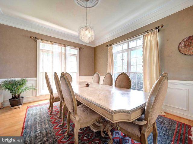 9205 FOREST GREENS DR, Lorton, VA 22079