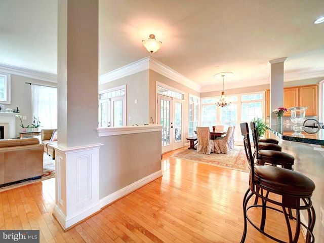 9205 FOREST GREENS DR, Lorton, VA 22079