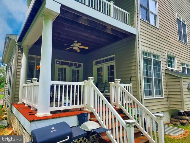 9205 FOREST GREENS DR, Lorton, VA 22079