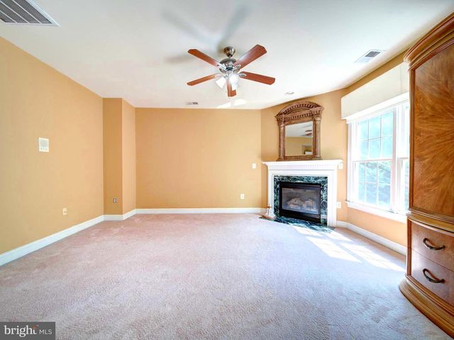 9205 FOREST GREENS DR, Lorton, VA 22079