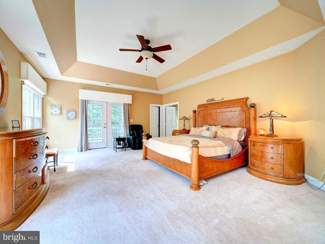 9205 FOREST GREENS DR, Lorton, VA 22079
