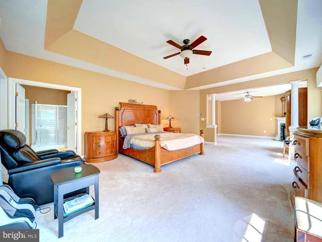 9205 FOREST GREENS DR, Lorton, VA 22079