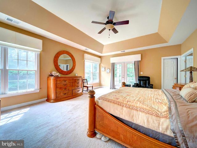 9205 FOREST GREENS DR, Lorton, VA 22079
