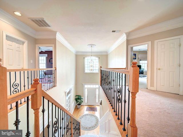 9205 FOREST GREENS DR, Lorton, VA 22079