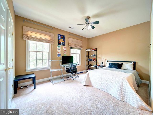 9205 FOREST GREENS DR, Lorton, VA 22079