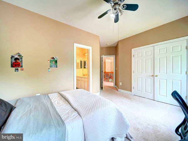 9205 FOREST GREENS DR, Lorton, VA 22079