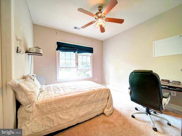 9205 FOREST GREENS DR, Lorton, VA 22079