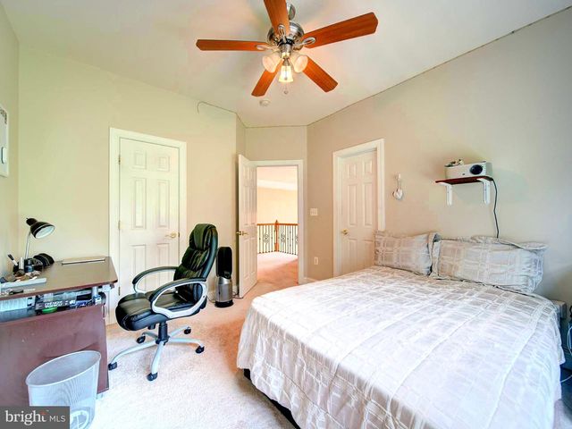 9205 FOREST GREENS DR, Lorton, VA 22079