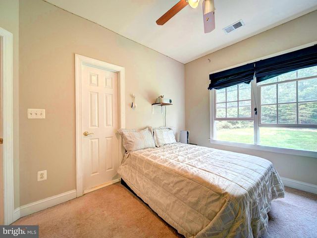 9205 FOREST GREENS DR, Lorton, VA 22079