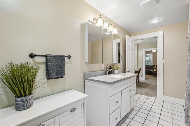 302 Wyoming Street E, Saint Paul, MN 55107
