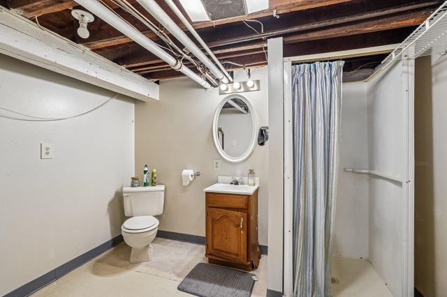 302 Wyoming Street E, Saint Paul, MN 55107
