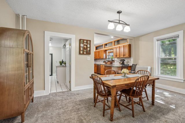 302 Wyoming Street E, Saint Paul, MN 55107