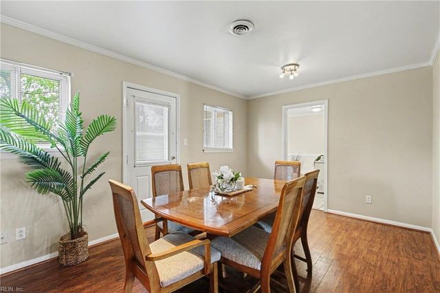 3805 Plaza TRL S, Virginia Beach, VA 23452