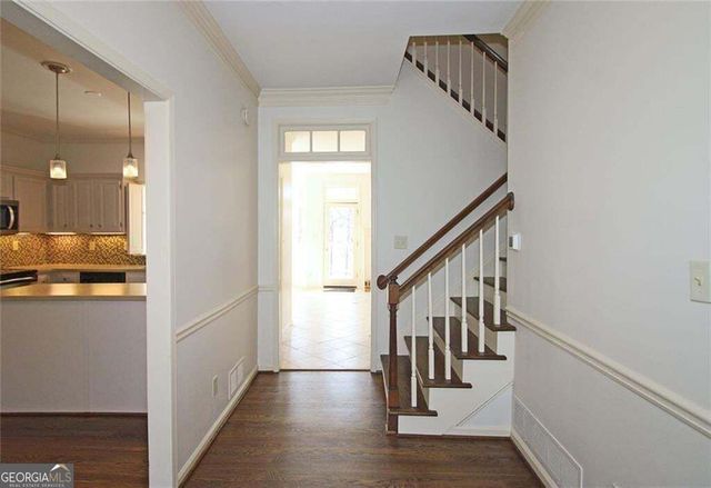 128 River Ridge Lane, Roswell, GA 30075