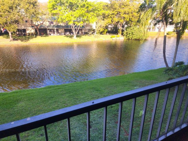 537 N University Dr 71, Plantation, FL 33324