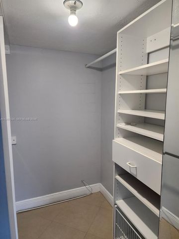 537 N University Dr 71, Plantation, FL 33324