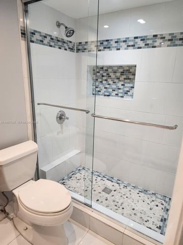 537 N University Dr 71, Plantation, FL 33324