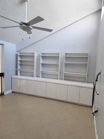 537 N University Dr 71, Plantation, FL 33324