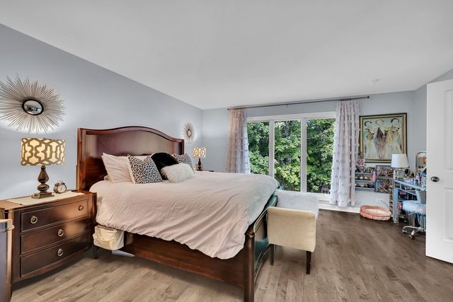 719 Stonebridge Road, Frankfort, IL 60423