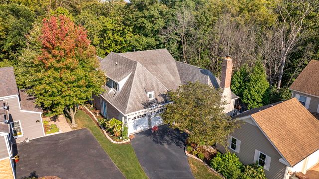 719 Stonebridge Road, Frankfort, IL 60423