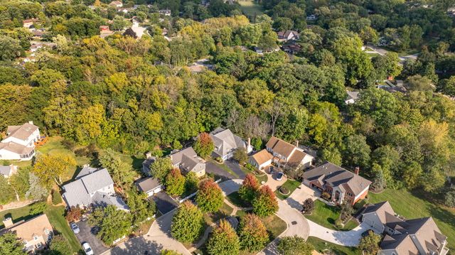 719 Stonebridge Road, Frankfort, IL 60423