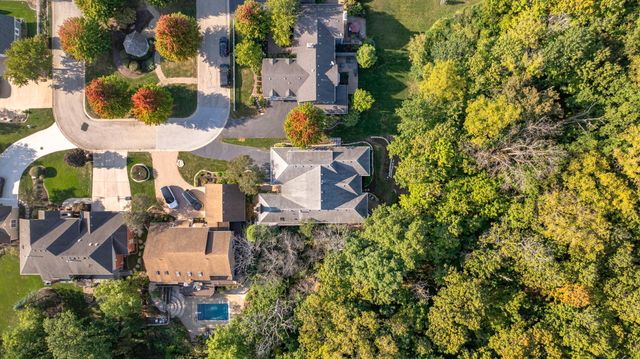 719 Stonebridge Road, Frankfort, IL 60423