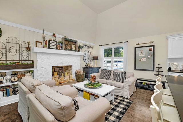 719 Stonebridge Road, Frankfort, IL 60423