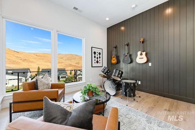 6062 E Marmount, Boise, ID 83716