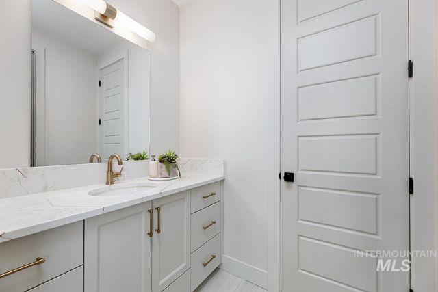 6062 E Marmount, Boise, ID 83716