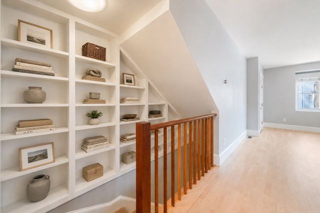 618-620 E. Third St. 1, Boston, MA 02127