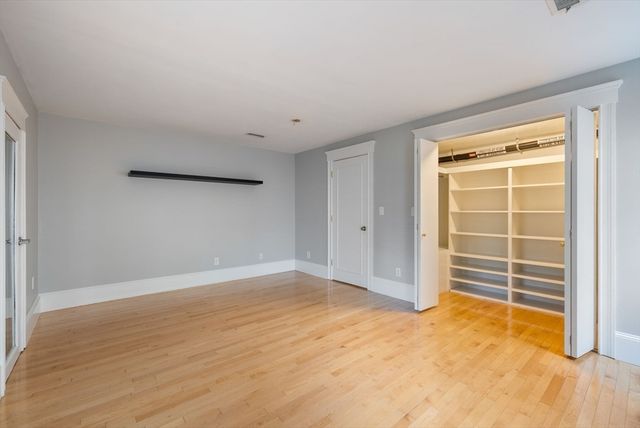 618-620 E. Third St. 1, Boston, MA 02127