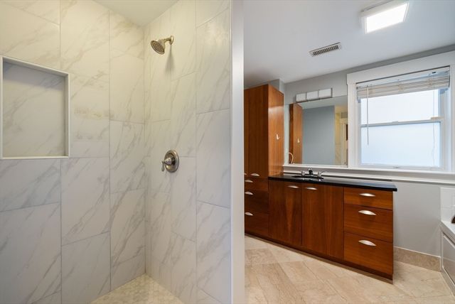618-620 E. Third St. 1, Boston, MA 02127