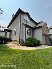 81 Atrium Way, Manalapan, NJ 07726