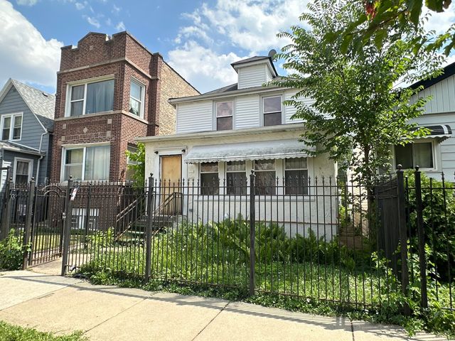 5257 W Gladys Avenue, Chicago, IL 60644
