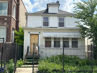 5257 W Gladys Avenue, Chicago, IL 60644