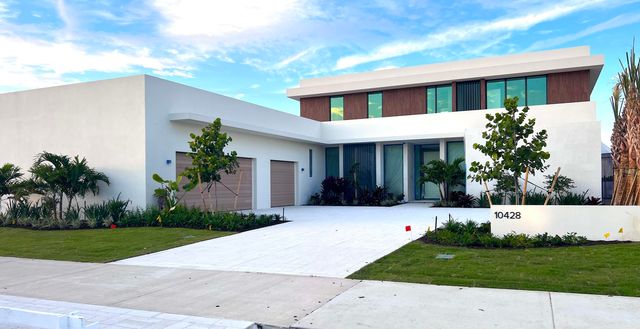 10428 Bernina Court, Palm Beach Gardens, FL 33412