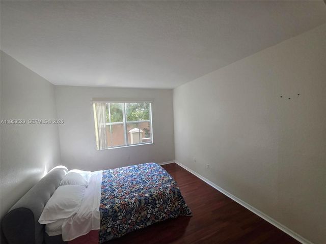 8826 W Flagler St 106, Miami, FL 33174