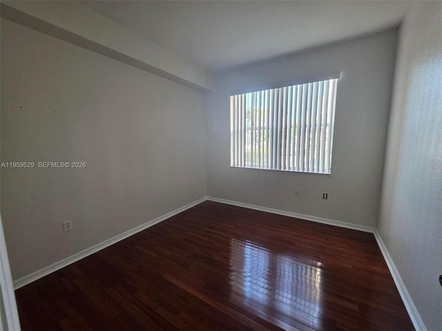 8826 W Flagler St 106, Miami, FL 33174