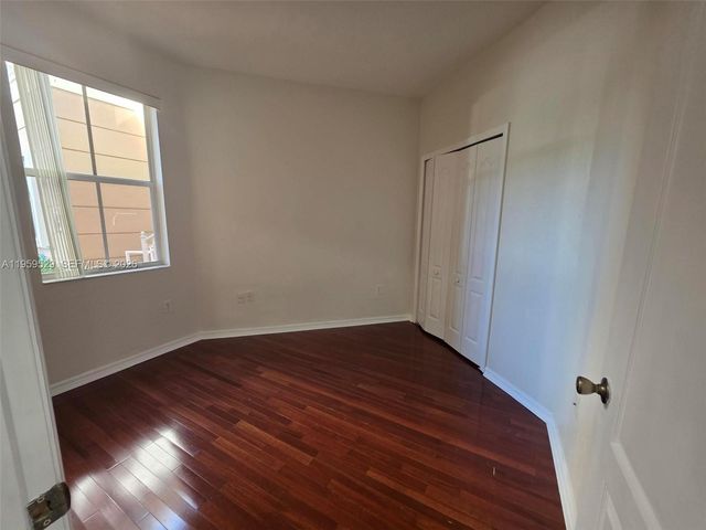 8826 W Flagler St 106, Miami, FL 33174