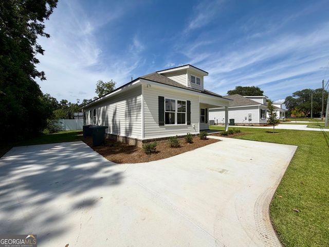 6 Roundtree Street, Statesboro, GA 30458