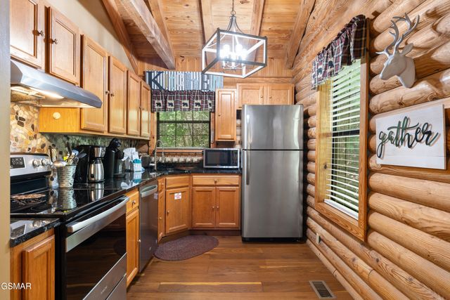 1284 Laurel Lick Road, Sevierville, TN 37862