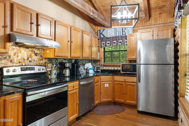 1284 Laurel Lick Road, Sevierville, TN 37862