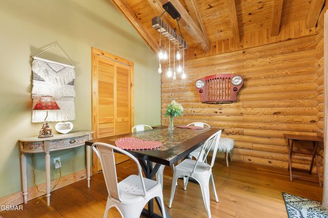 1284 Laurel Lick Road, Sevierville, TN 37862