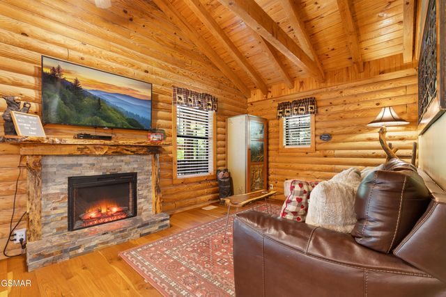 1284 Laurel Lick Road, Sevierville, TN 37862